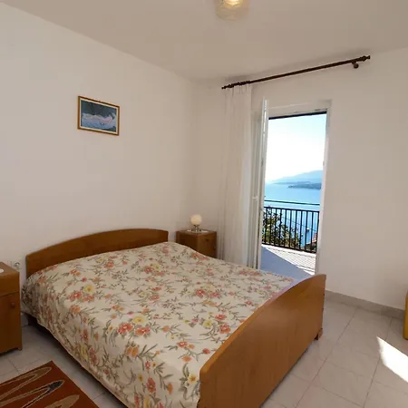 Fuer 4 Personen Ca 50 Qm In Rabac, Istrien Bucht Von Rabac